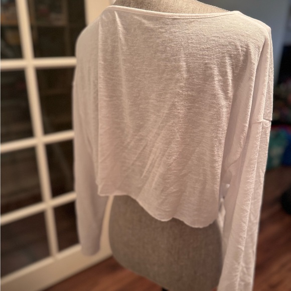 Comfy Long Sleeve Crop Tee - Picture 3 of 4